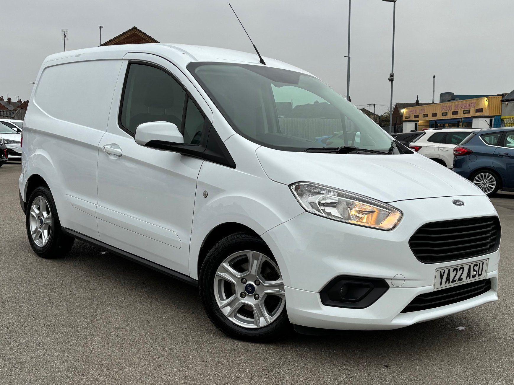 2022 Ford Transit Courier