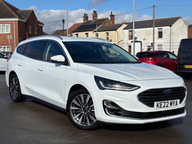 Ford Focus 1.0T EcoBoost MHEV Titanium Vignale DCT Euro 6 (s/s) 5dr Estate Hybrid Frozen White